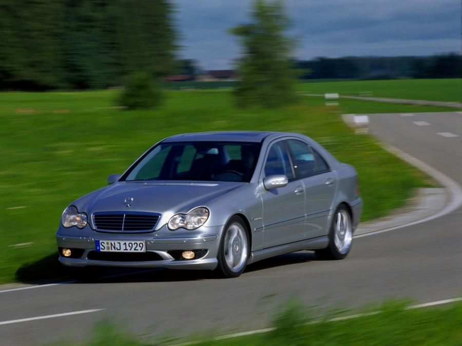  Mercedes-Benz C32 AMG 2001 года  (фото 5 из 14)
